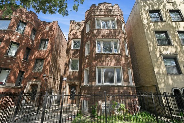 7537 S Phillips Avenue, Chicago, IL 60649