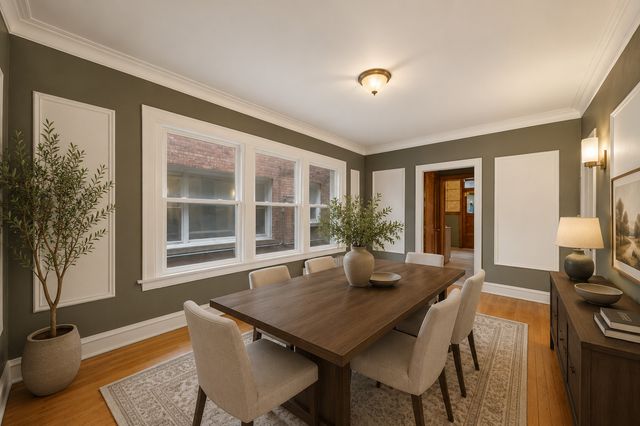 7537 S Phillips Avenue, Chicago, IL 60649