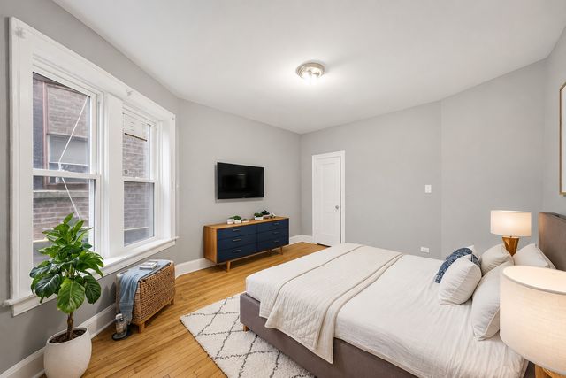7537 S Phillips Avenue, Chicago, IL 60649