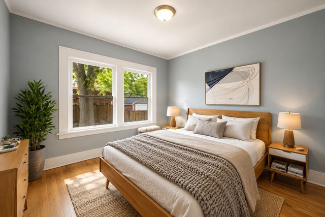 7537 S Phillips Avenue, Chicago, IL 60649