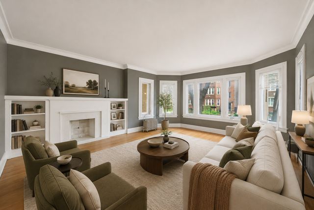 7537 S Phillips Avenue, Chicago, IL 60649