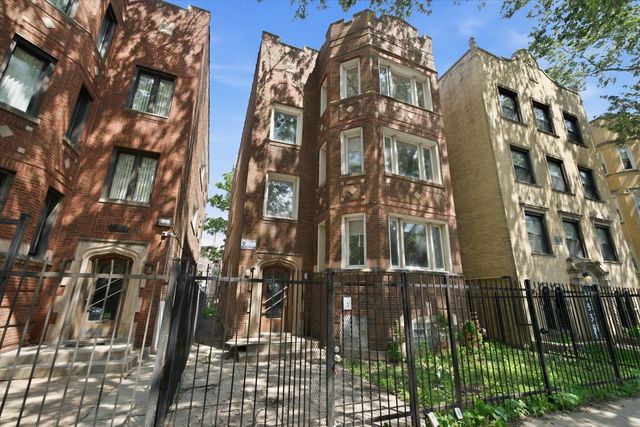 7537 S Phillips Avenue, Chicago, IL 60649