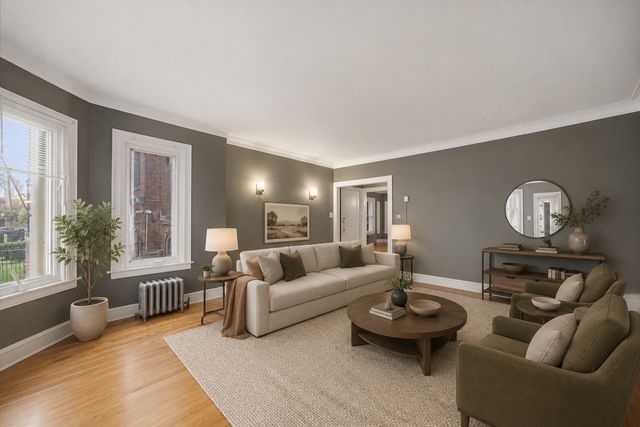 7537 S Phillips Avenue, Chicago, IL 60649