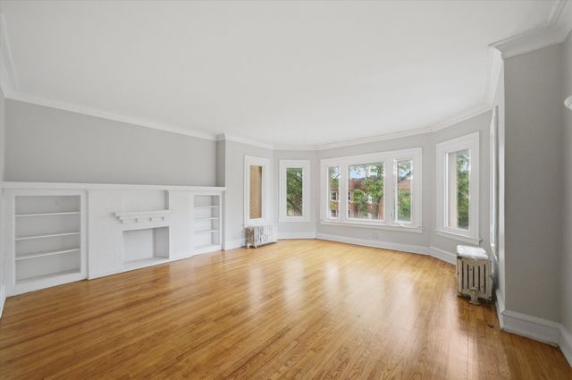 7537 S Phillips Avenue, Chicago, IL 60649