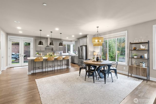 7223 NE 118th Court, Kirkland, WA 98034