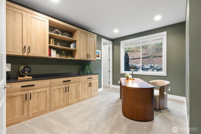 7223 NE 118th Court, Kirkland, WA 98034