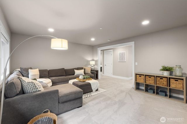 7223 NE 118th Court, Kirkland, WA 98034