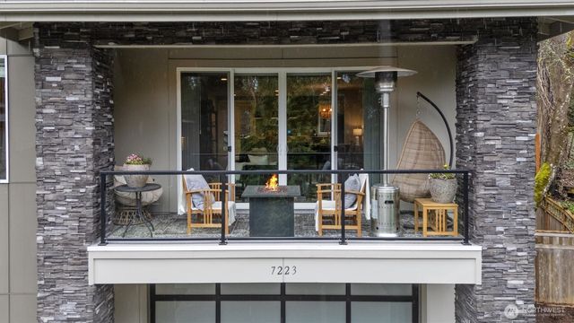 7223 NE 118th Court, Kirkland, WA 98034