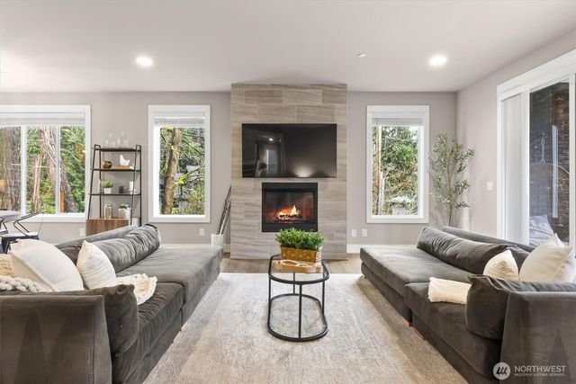 7223 NE 118th Court, Kirkland, WA 98034