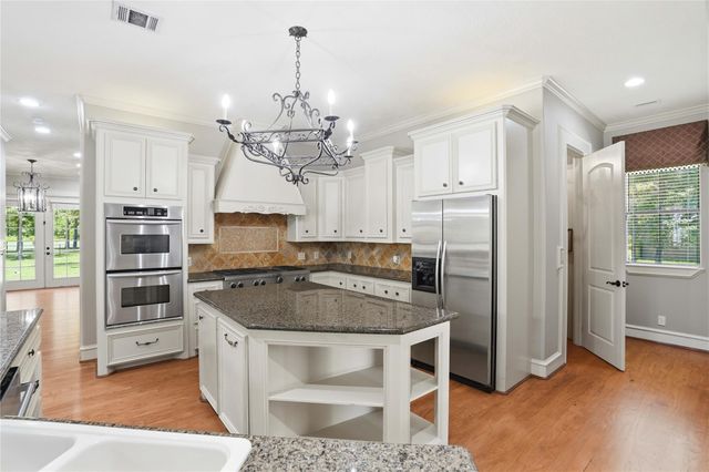 32942 Sawgrass Ct Court, Magnolia, TX 77354