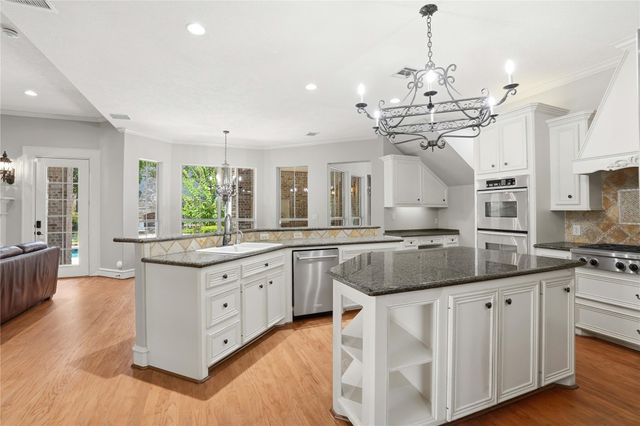 32942 Sawgrass Ct Court, Magnolia, TX 77354