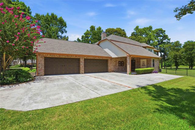32942 Sawgrass Ct Court, Magnolia, TX 77354