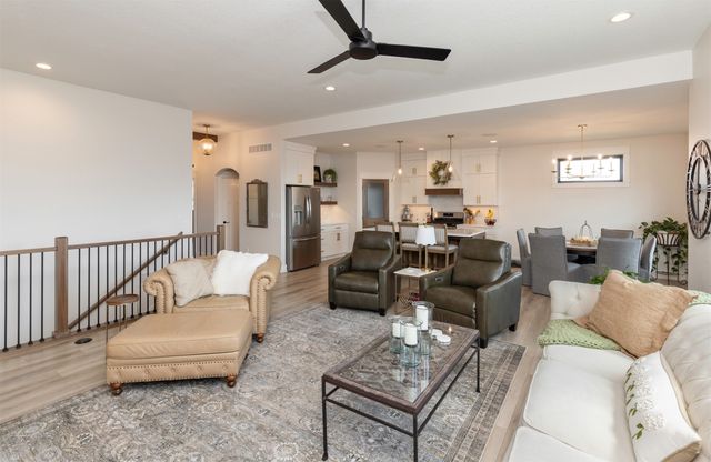 1300 Deer Ridge Drive NW, Bondurant, IA 50035