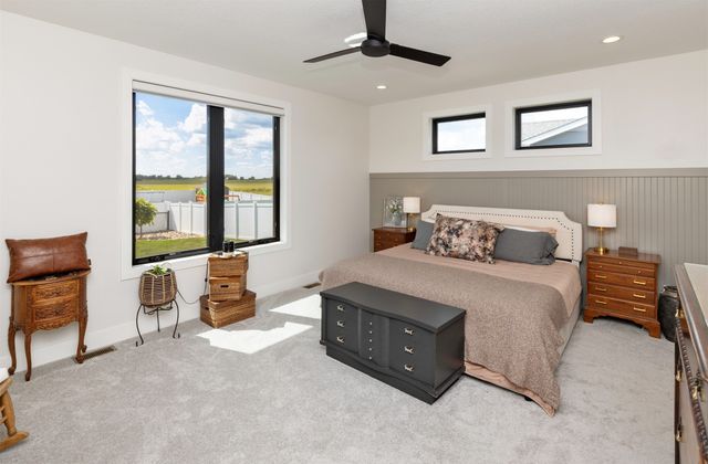 1300 Deer Ridge Drive NW, Bondurant, IA 50035
