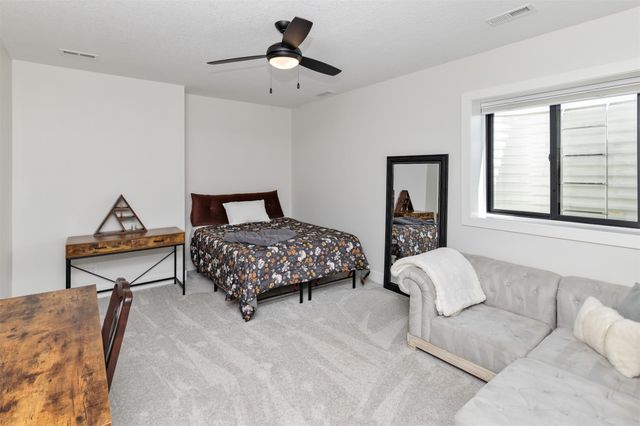 1300 Deer Ridge Drive NW, Bondurant, IA 50035