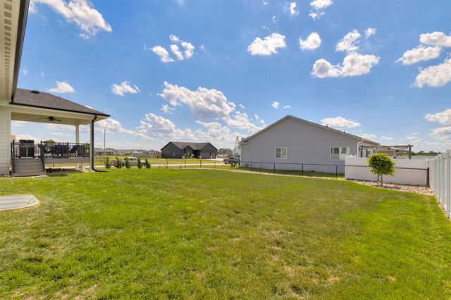 1300 Deer Ridge Drive NW, Bondurant, IA 50035
