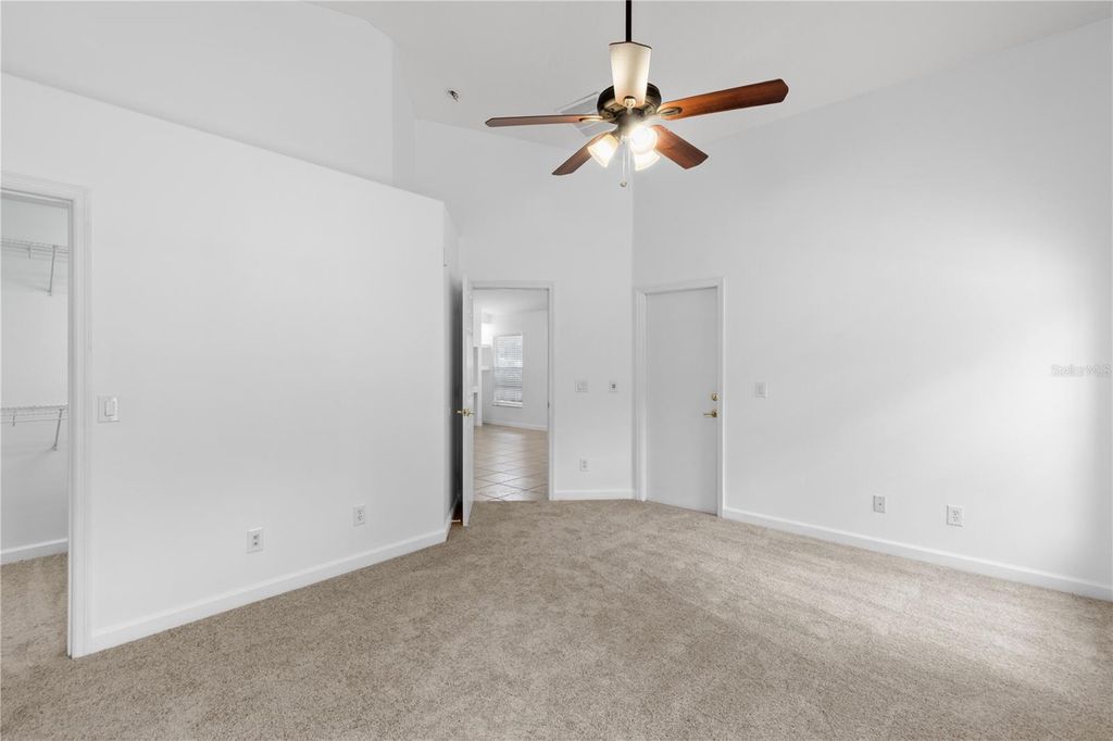Image 18 of property listing at 10990 ELIOTTI STREET, Orlando, FL 32832