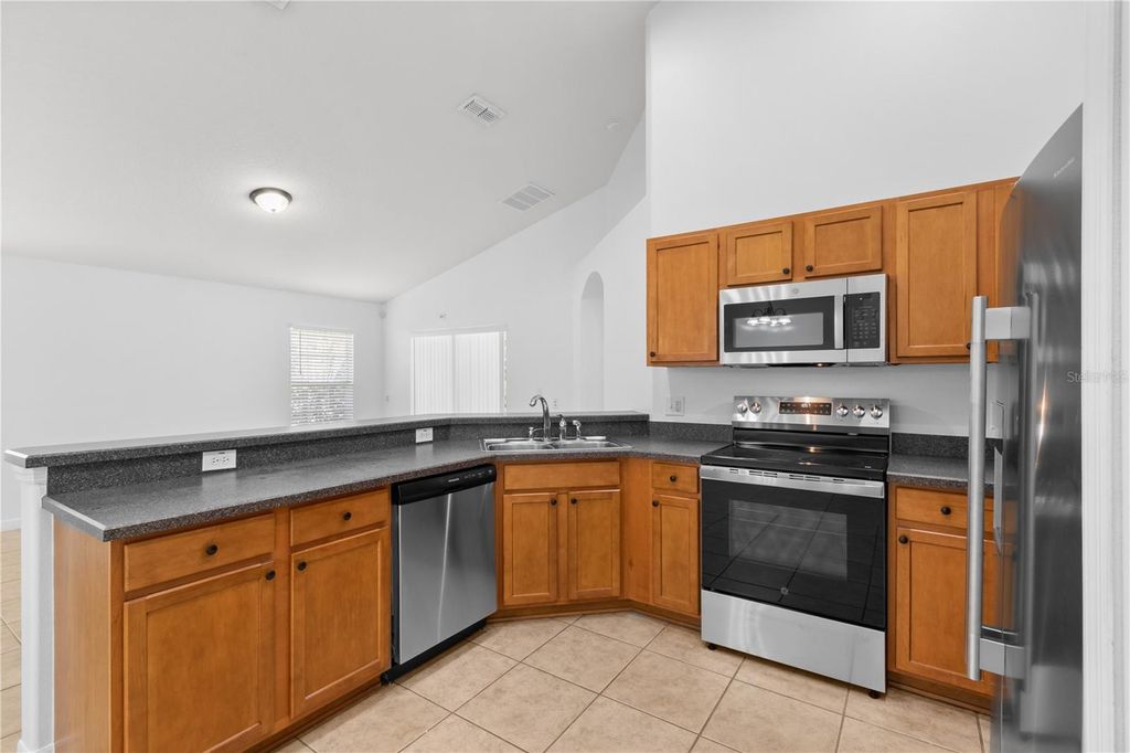 Image 22 of property listing at 10990 ELIOTTI STREET, Orlando, FL 32832
