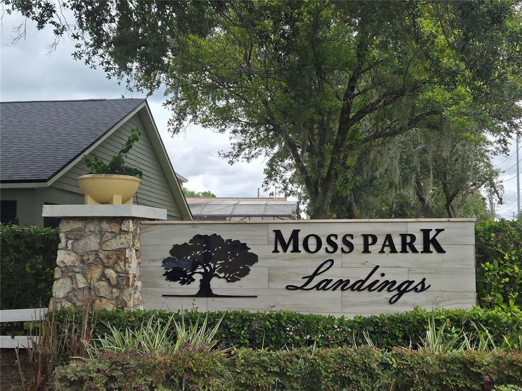 Image 31 of property listing at 10990 ELIOTTI STREET, Orlando, FL 32832