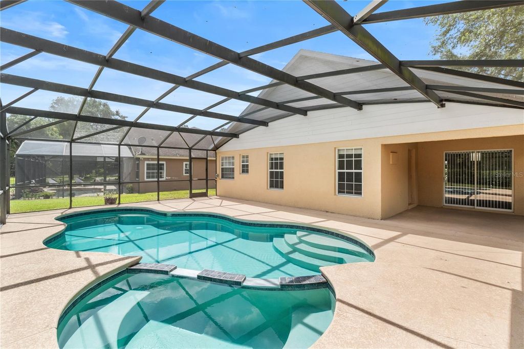 Image 5 of property listing at 10990 ELIOTTI STREET, Orlando, FL 32832