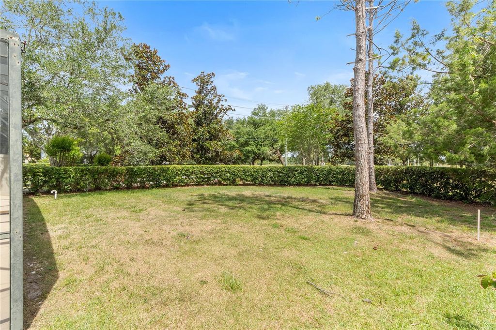 Image 7 of property listing at 10990 ELIOTTI STREET, Orlando, FL 32832