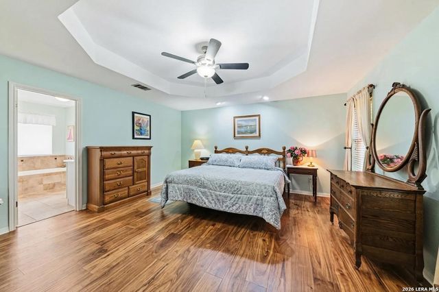 51 HUNTERS POINT DR, New Braunfels, TX 78132