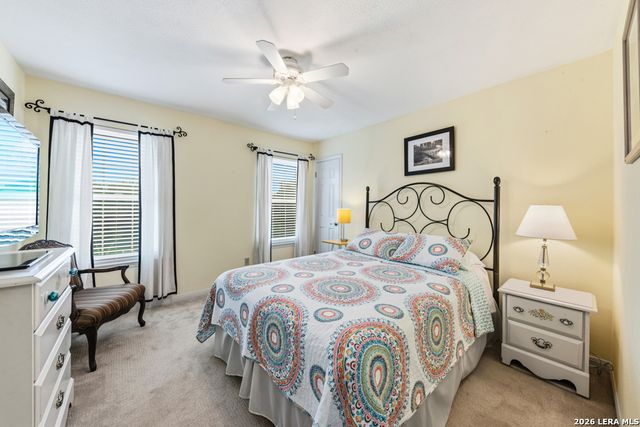51 HUNTERS POINT DR, New Braunfels, TX 78132