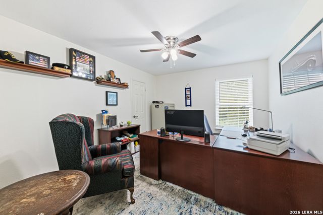 51 HUNTERS POINT DR, New Braunfels, TX 78132