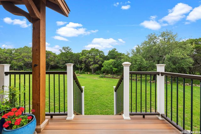 51 HUNTERS POINT DR, New Braunfels, TX 78132