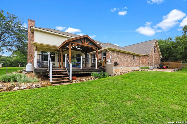 51 HUNTERS POINT DR, New Braunfels, TX 78132