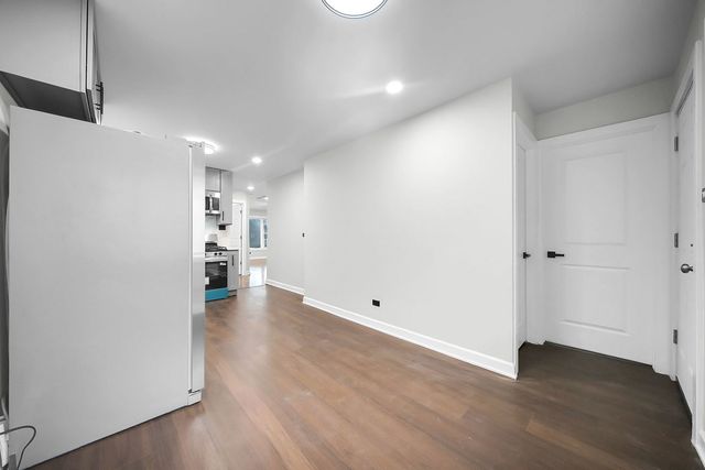 6525 S Bell Avenue, Chicago, IL 60636