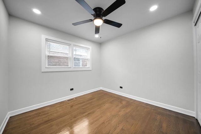 6525 S Bell Avenue, Chicago, IL 60636
