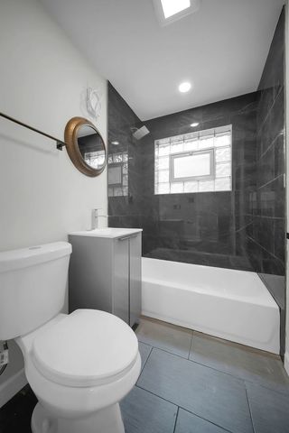 6525 S Bell Avenue, Chicago, IL 60636