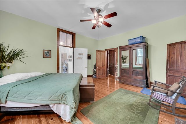 100 E Wesley Street, Walhalla, SC 29691