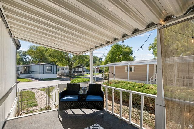 820 W BIG MOUNTAIN MTN, Taylorsville, UT 84123