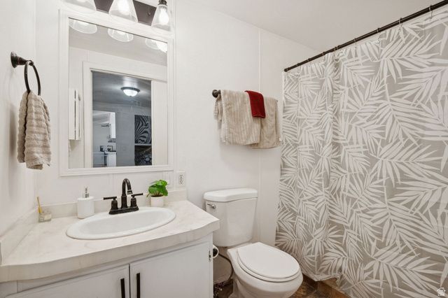 820 W BIG MOUNTAIN MTN, Taylorsville, UT 84123