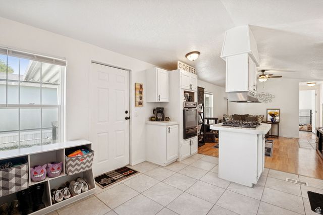 820 W BIG MOUNTAIN MTN, Taylorsville, UT 84123