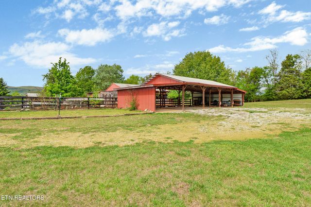 9988 Upper East Valley Rd, Pikeville, TN 37367