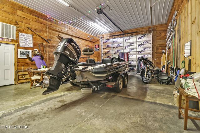 9988 Upper East Valley Rd, Pikeville, TN 37367