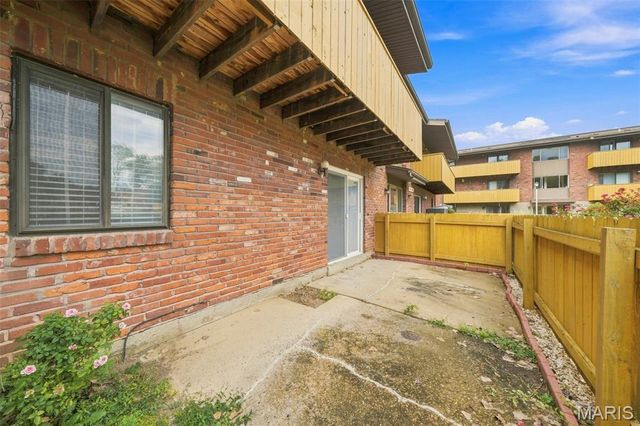 1190 Calley Drive A, St Louis, MO 63125