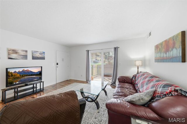 1190 Calley Drive A, St Louis, MO 63125