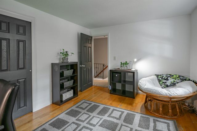 7 Midridge Circle, Londonderry, NH 03053