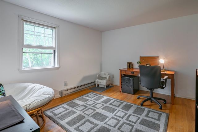 7 Midridge Circle, Londonderry, NH 03053