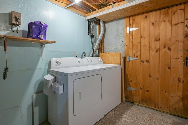 7 Midridge Circle, Londonderry, NH 03053
