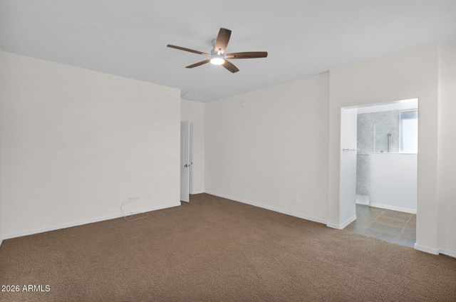 32986 N PEBBLE CREEK Drive, San Tan Valley, AZ 85143