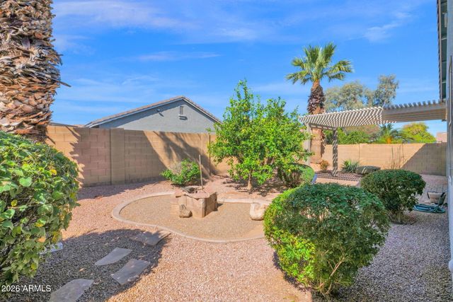 32986 N PEBBLE CREEK Drive, San Tan Valley, AZ 85143