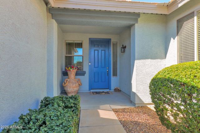 32986 N PEBBLE CREEK Drive, San Tan Valley, AZ 85143