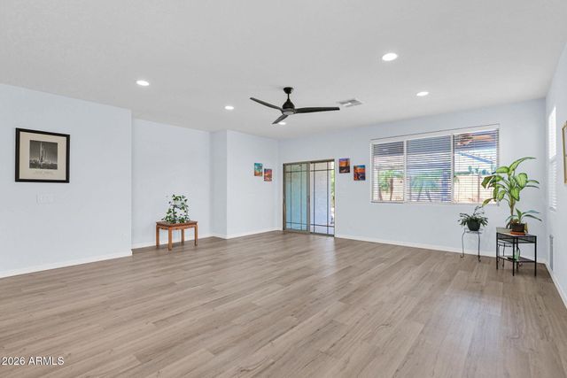 32986 N PEBBLE CREEK Drive, San Tan Valley, AZ 85143