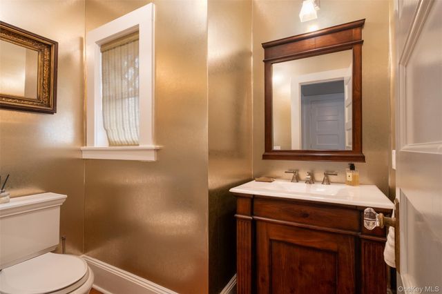 18 Vine Street, Bronxville, NY 10708