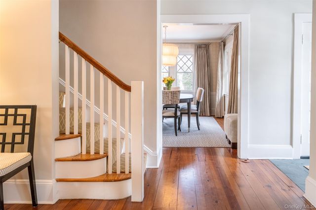 18 Vine Street, Bronxville, NY 10708